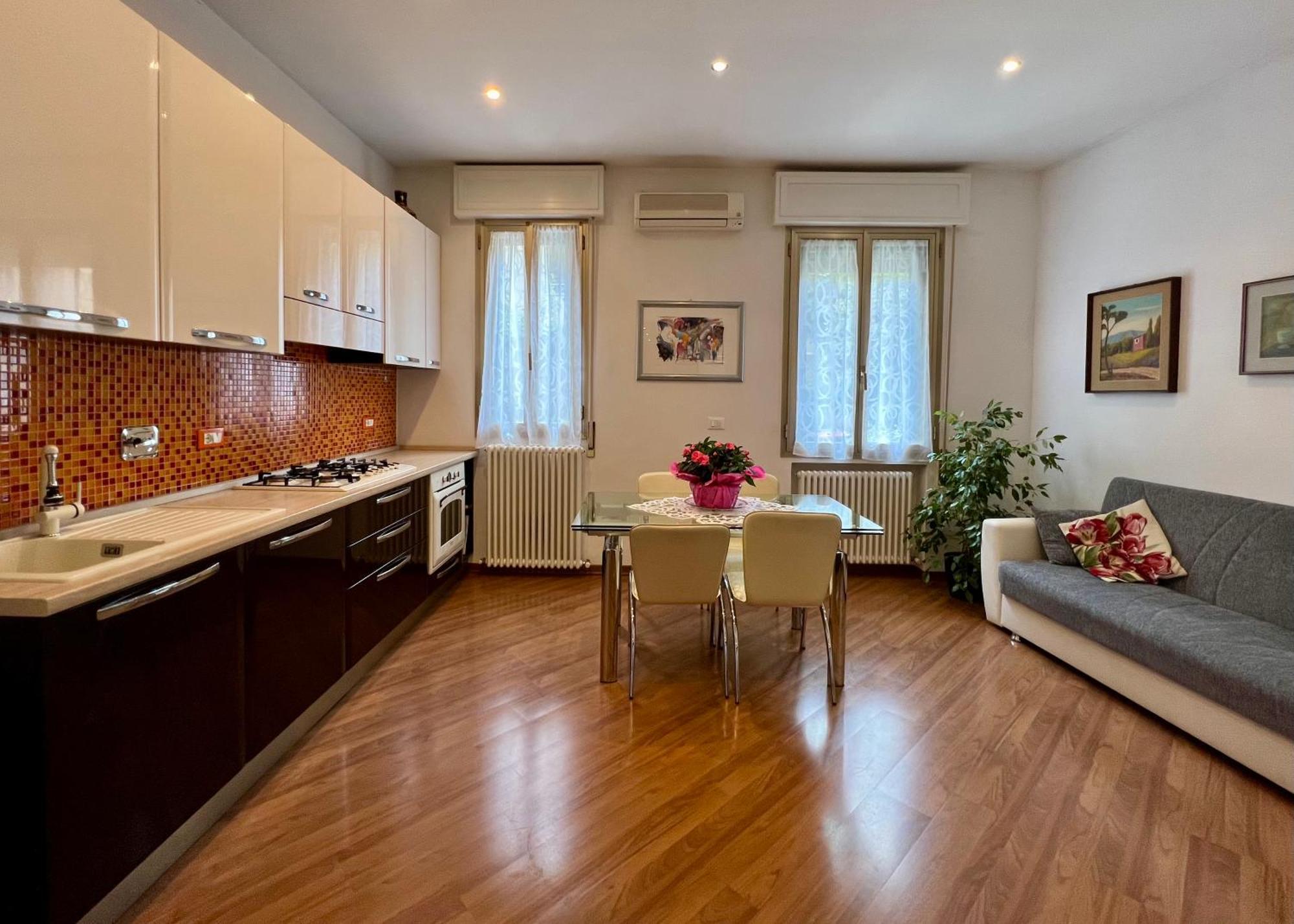 Charming Apartment Near Saragozza Bologna Exterior photo