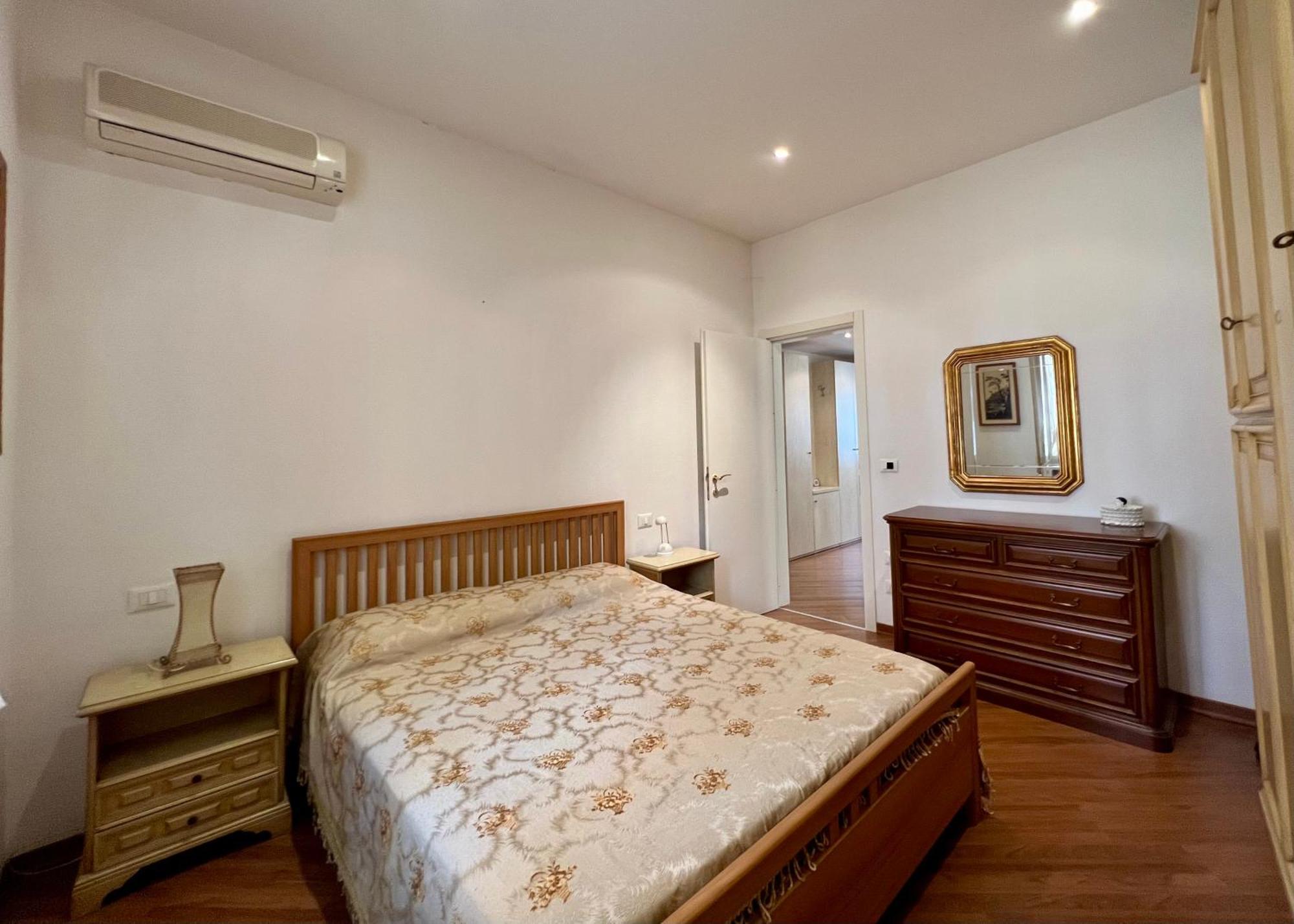 Charming Apartment Near Saragozza Bologna Exterior photo